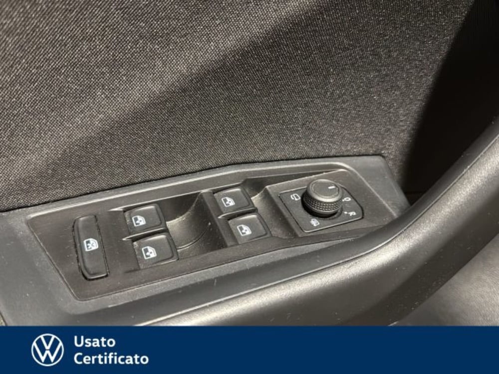 Volkswagen T-Roc usata a Vicenza (16)