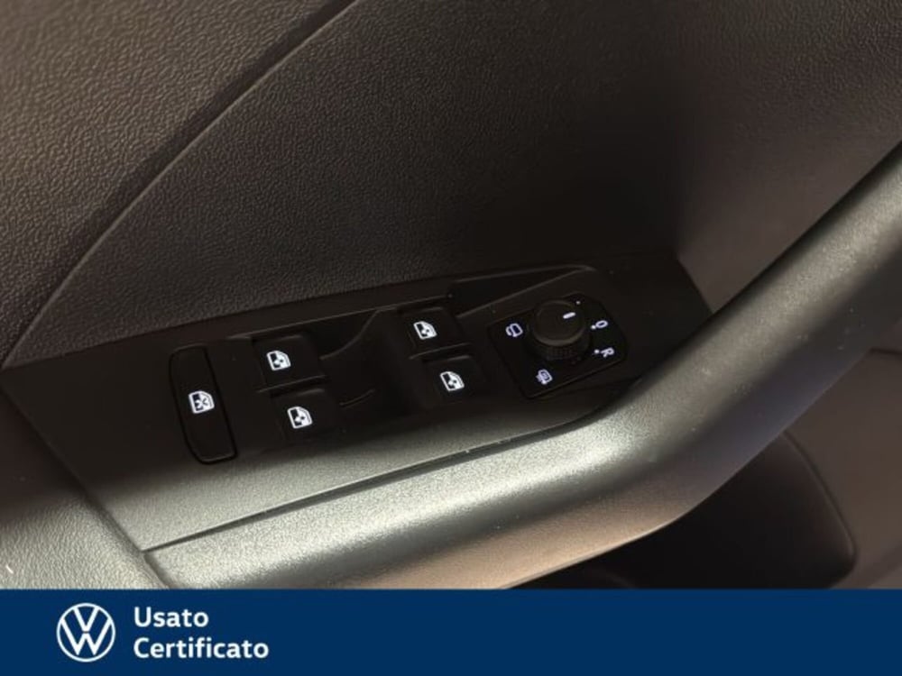 Volkswagen T-Cross usata a Vicenza (15)