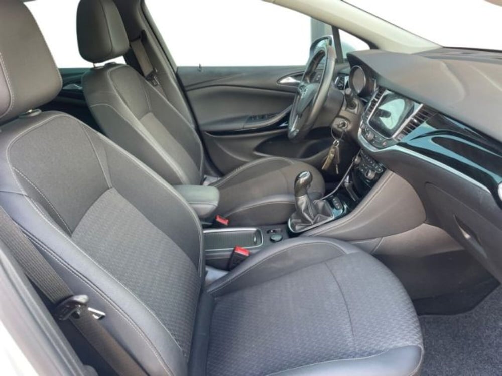 Opel Astra usata a Ancona (16)
