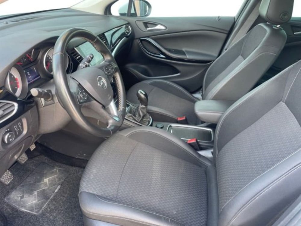 Opel Astra usata a Ancona (9)