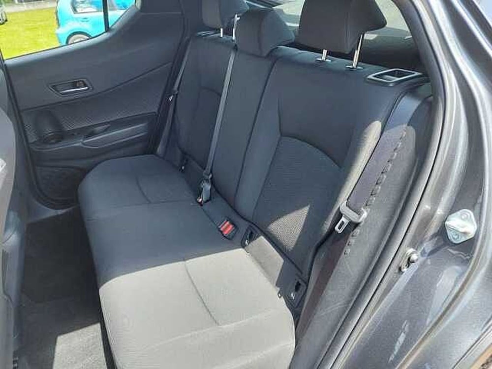 Toyota Toyota C-HR usata a Treviso (9)