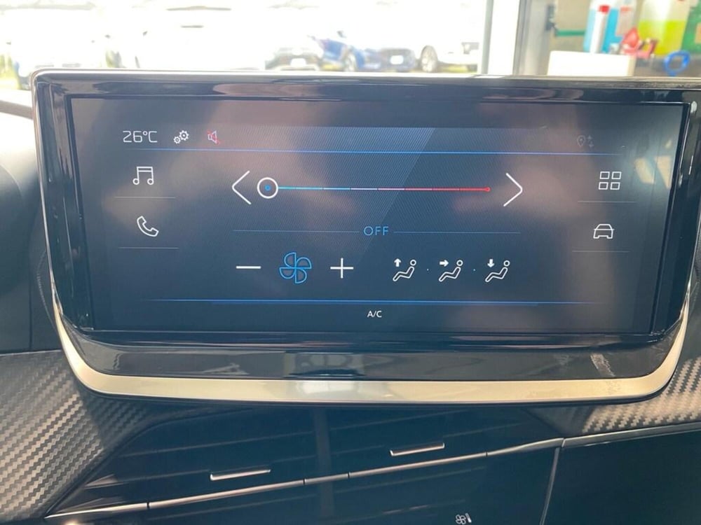 Peugeot 208 nuova a Torino (11)