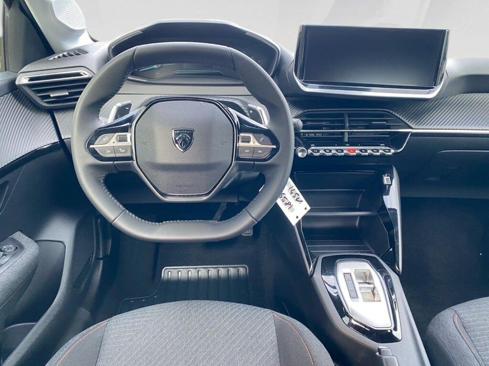 Peugeot 208 nuova a Torino (7)