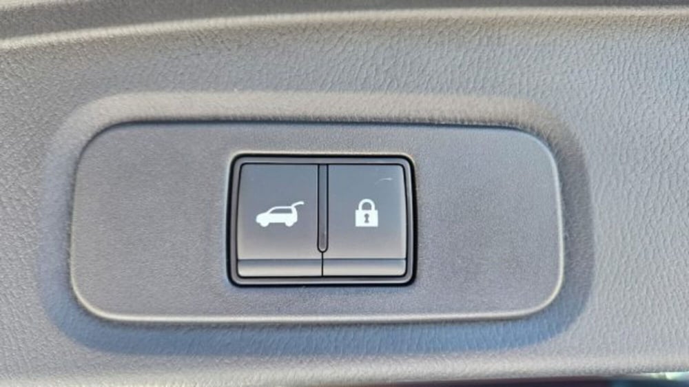 Nissan Qashqai nuova a Lucca (19)