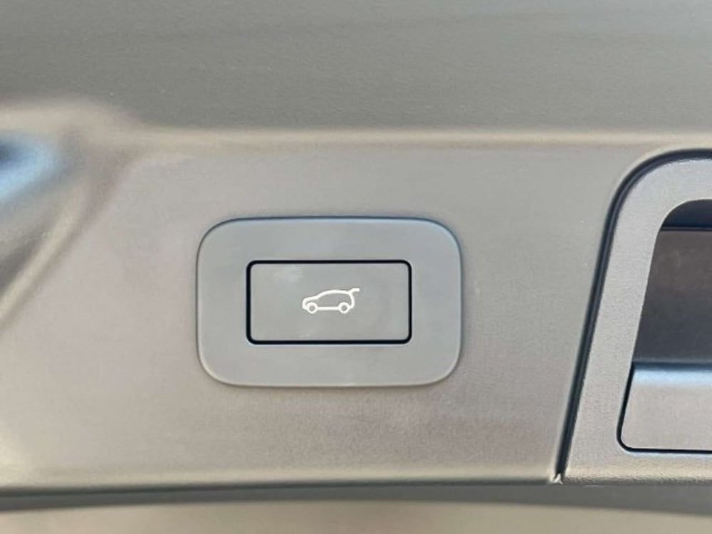 Land Rover Range Rover Velar usata a Firenze (11)