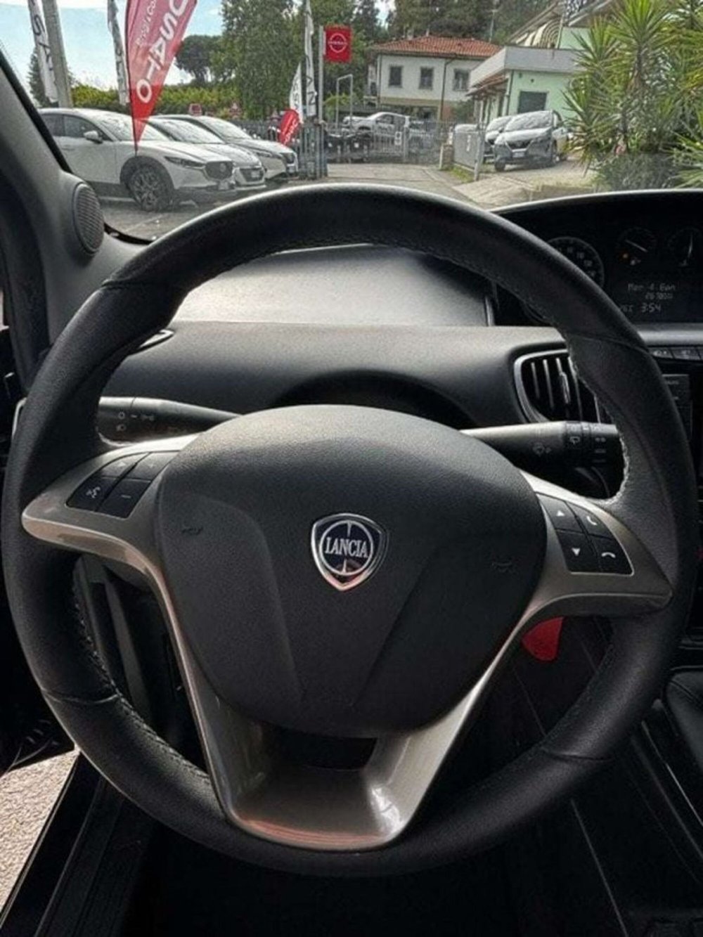 Lancia Ypsilon usata a Firenze (16)