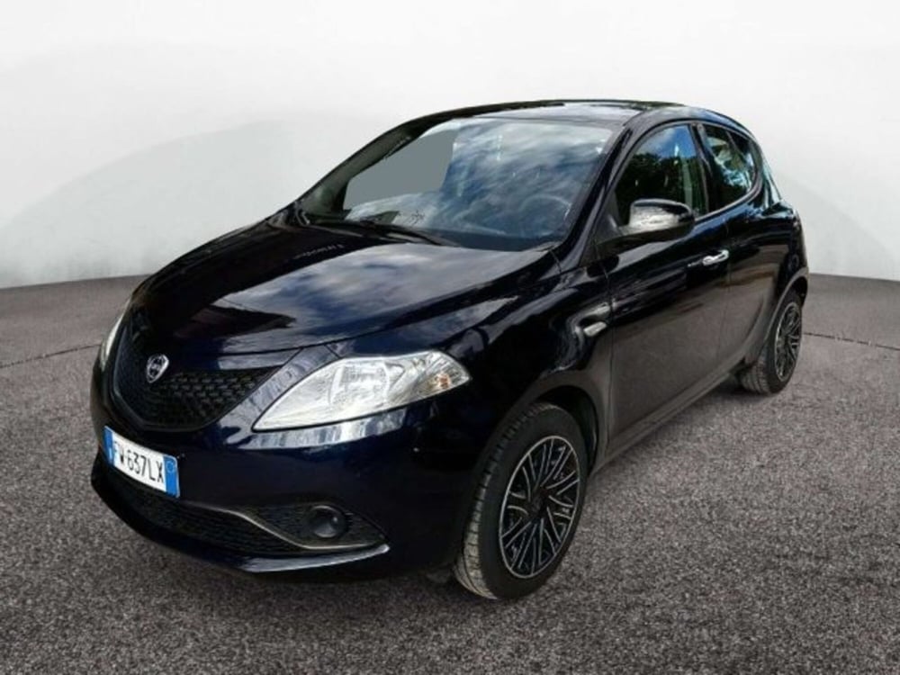 Lancia Ypsilon usata a Firenze (3)