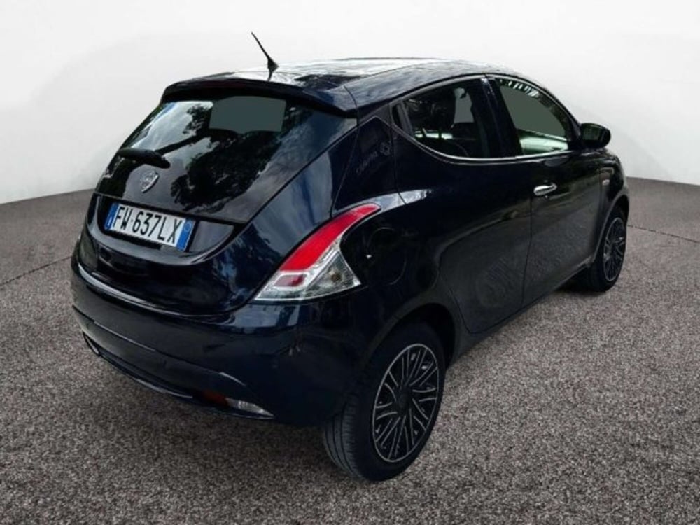 Lancia Ypsilon usata a Firenze (4)