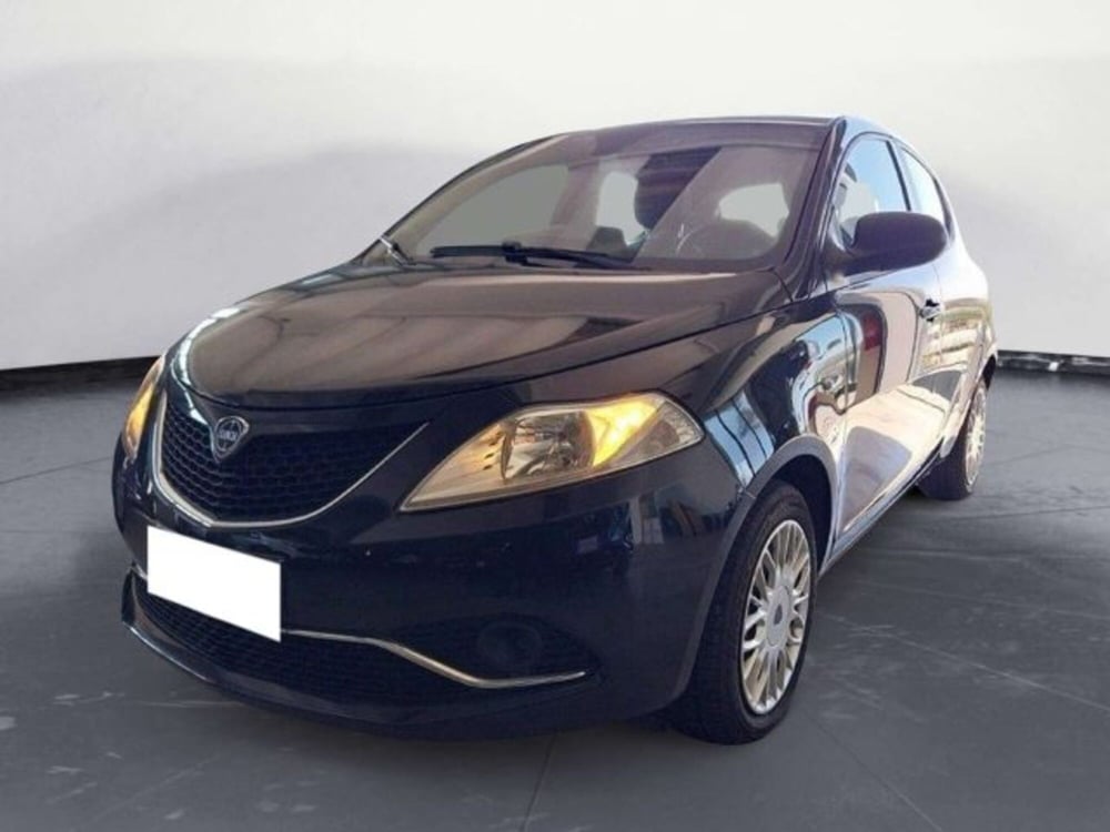 Lancia Ypsilon usata a Firenze (3)