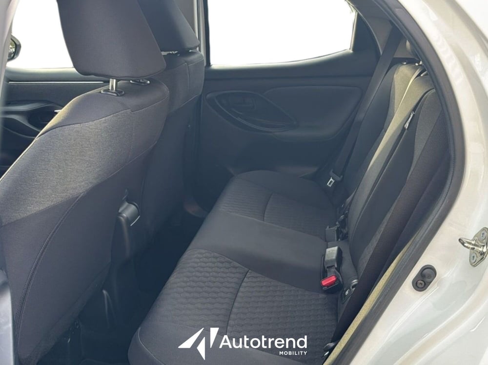 Toyota Yaris usata a Bari (14)