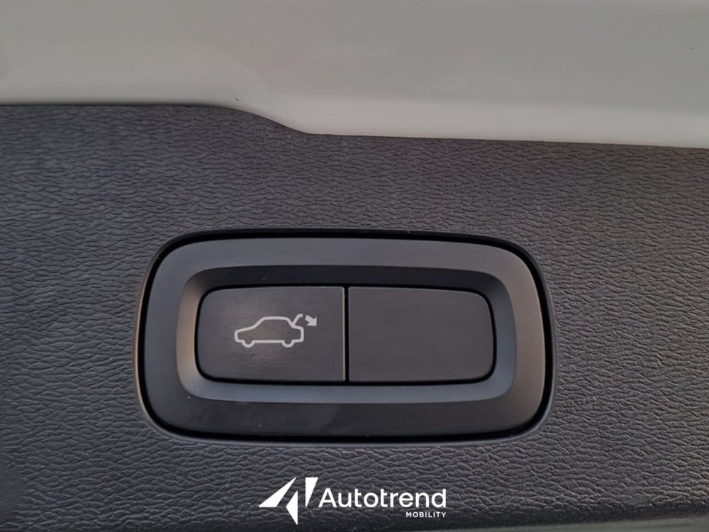 Volvo V60 usata a Bari (15)