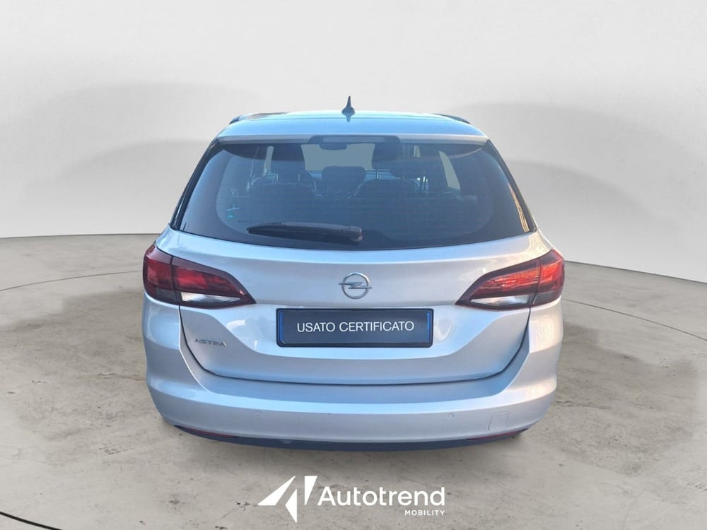 Opel Astra Station Wagon usata a Bari (4)