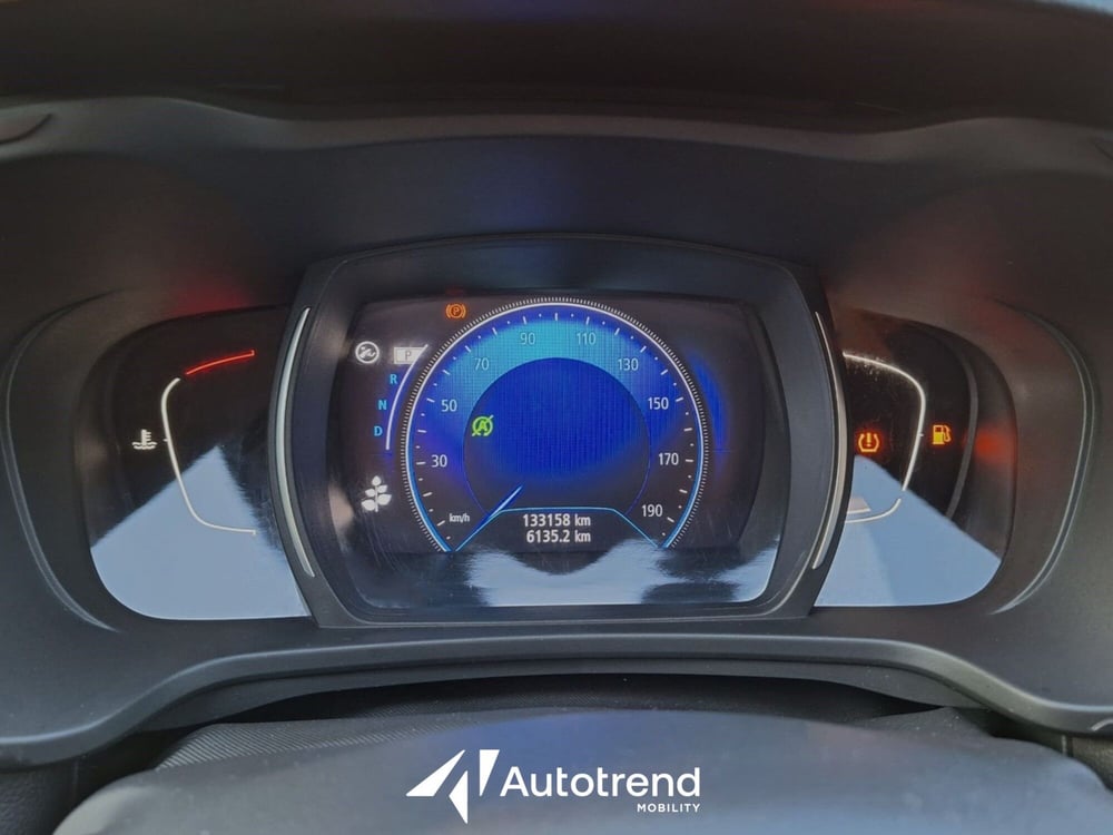 Renault Kadjar usata a Bari (8)