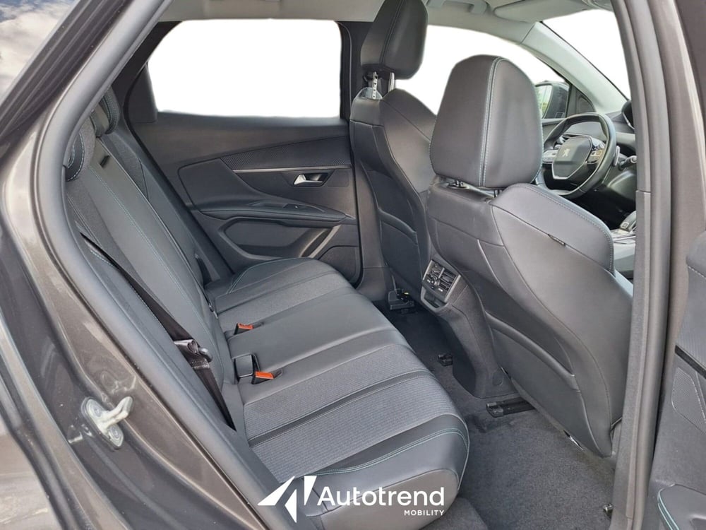 Peugeot 3008 usata a Bari (16)