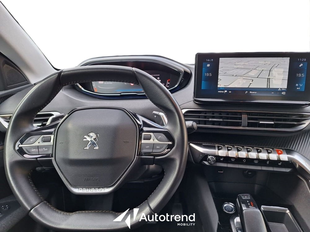Peugeot 3008 usata a Bari (9)
