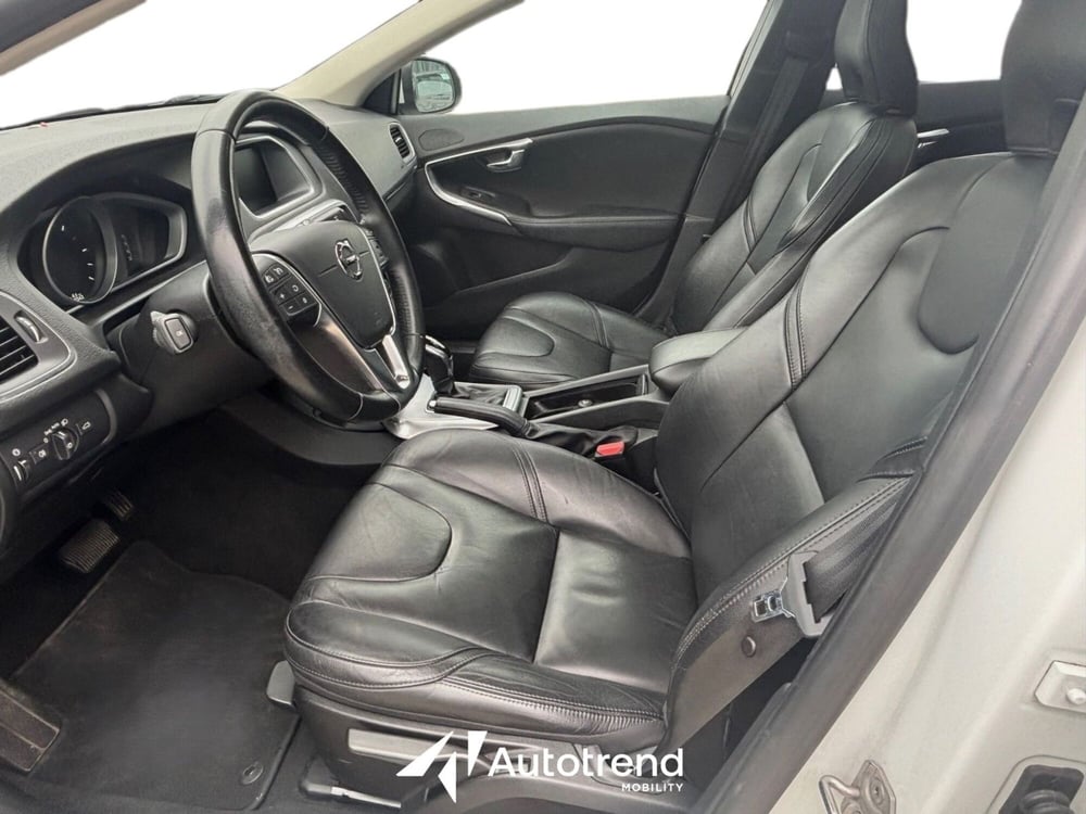 Volvo V40 usata a Bari (6)