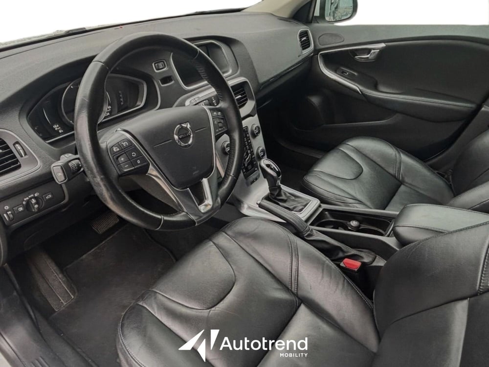 Volvo V40 usata a Bari (8)