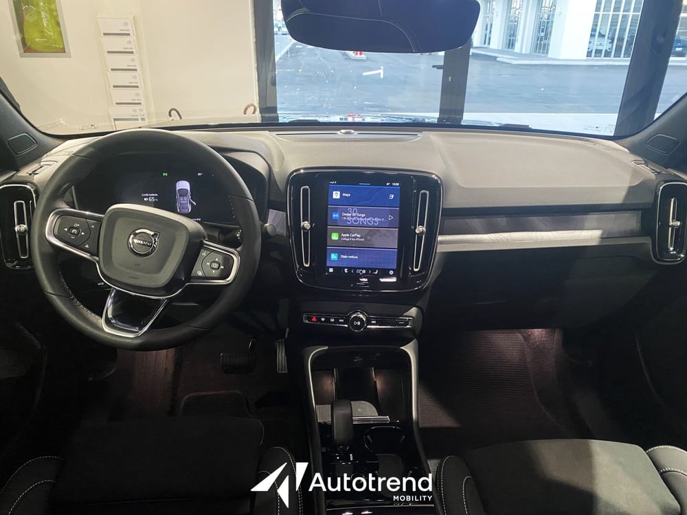 Volvo C40 nuova a Bari (11)