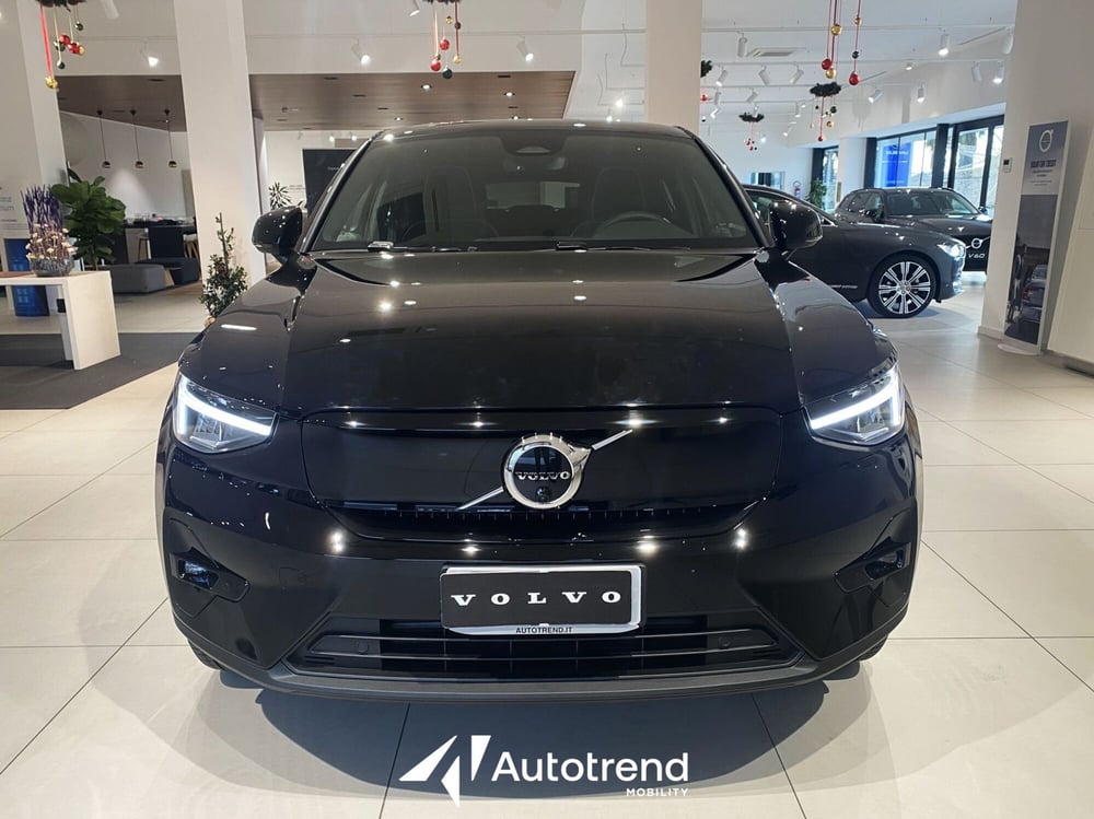 Volvo C40 nuova a Bari (3)