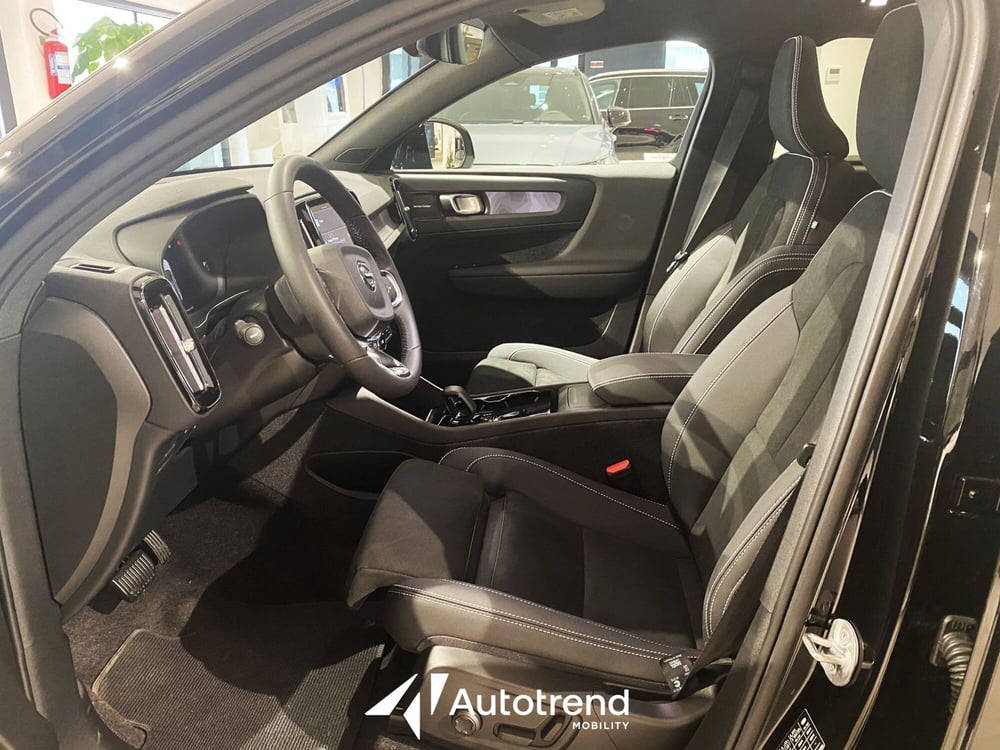 Volvo C40 nuova a Bari (6)