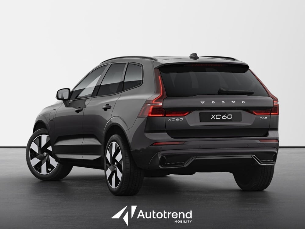 Volvo XC60 nuova a Bari (2)