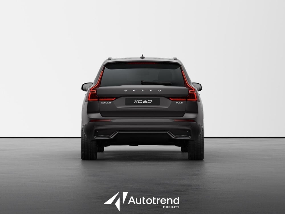 Volvo XC60 nuova a Bari (4)