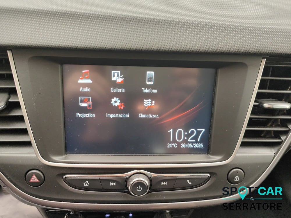 Opel Crossland X usata a Como (11)