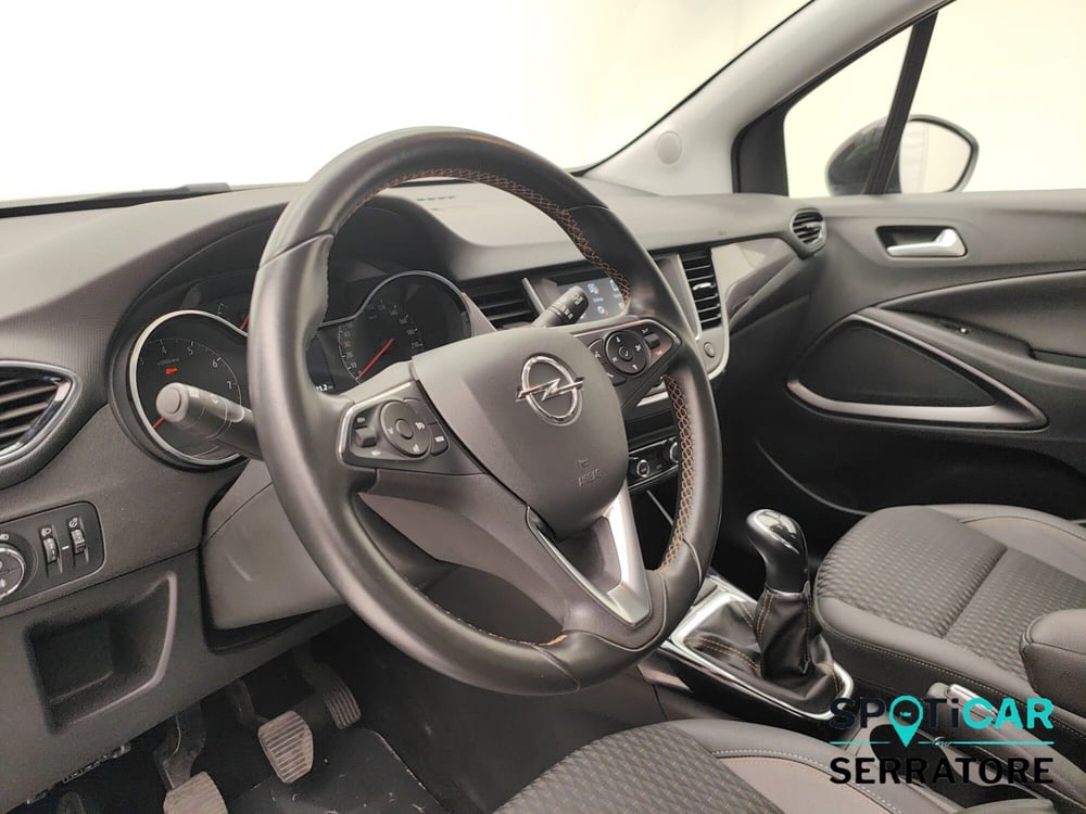 Opel Crossland X usata a Como (8)