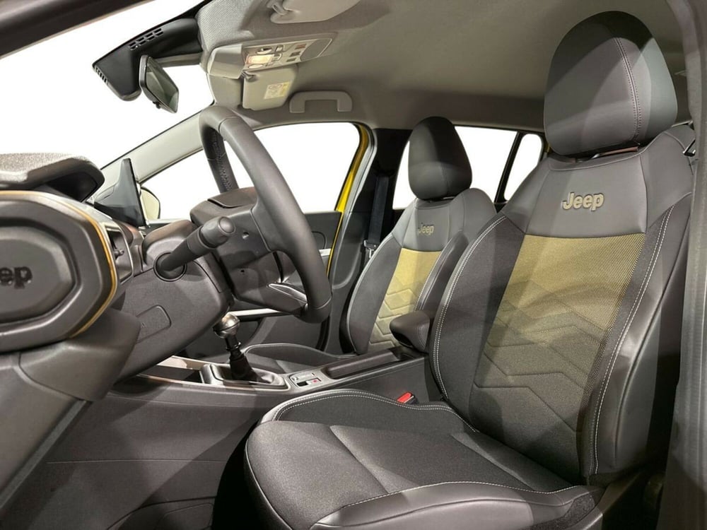 Jeep Avenger usata a Sondrio (13)