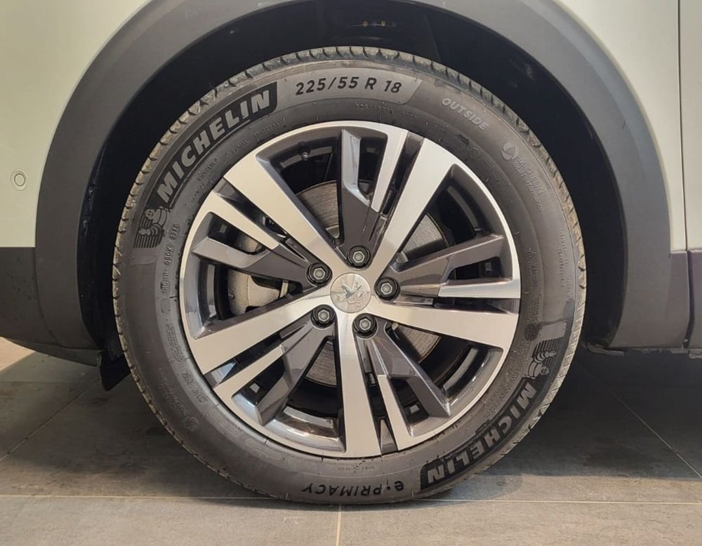 Peugeot 3008 nuova a Ferrara (15)
