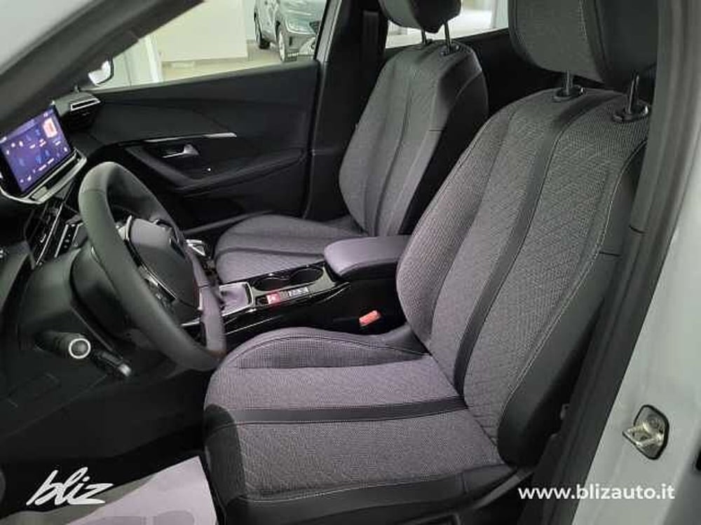 Peugeot 2008 nuova a Udine (12)