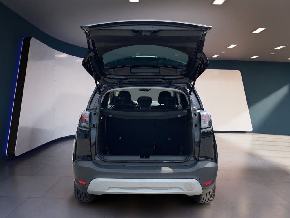 Opel Crossland X usata a Torino (7)