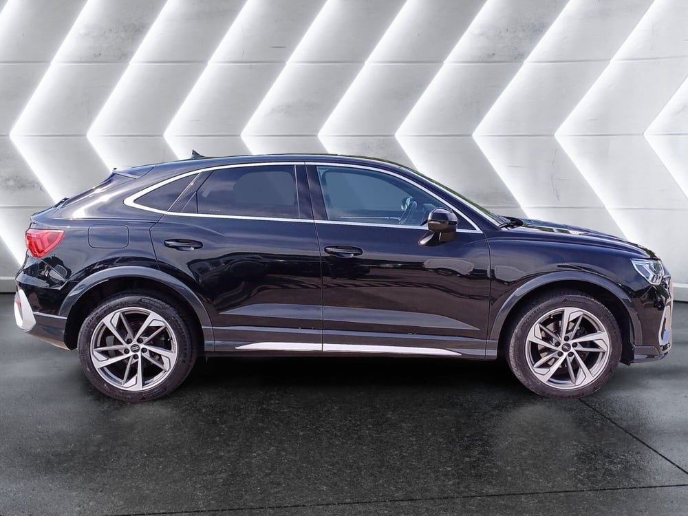 Audi Q3 Sportback usata  (5)