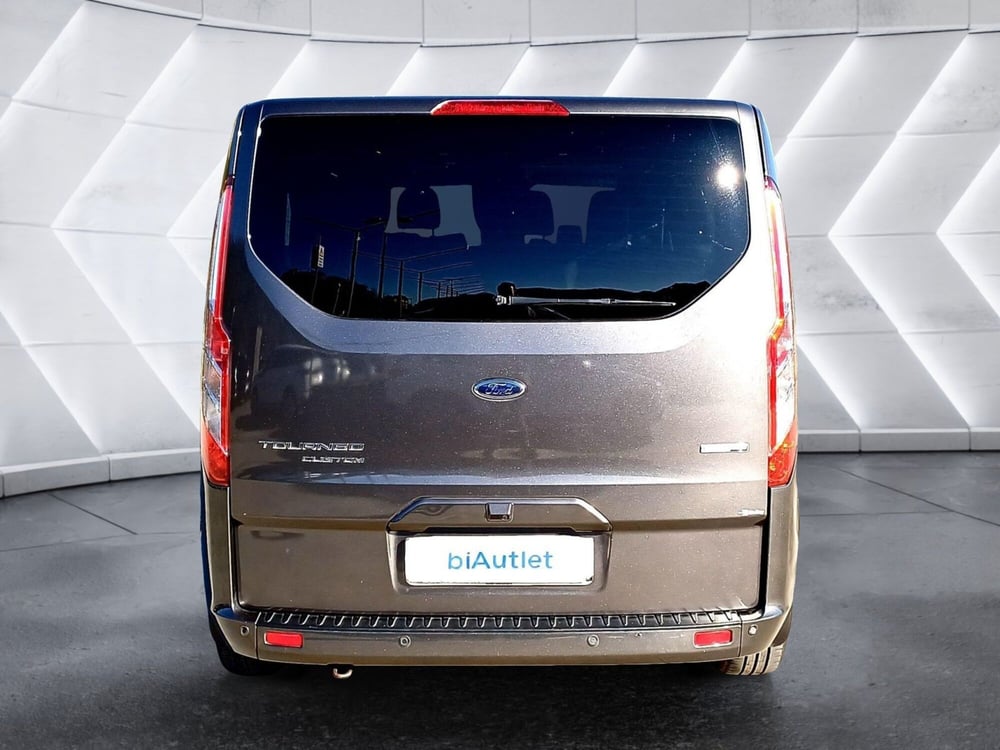 Ford Tourneo Custom usata  (3)