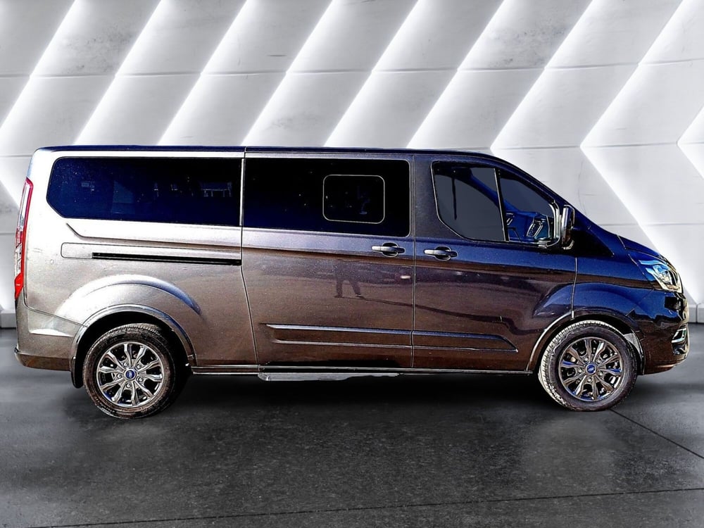 Ford Tourneo Custom usata  (5)