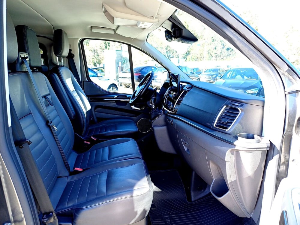 Ford Tourneo Custom usata  (9)