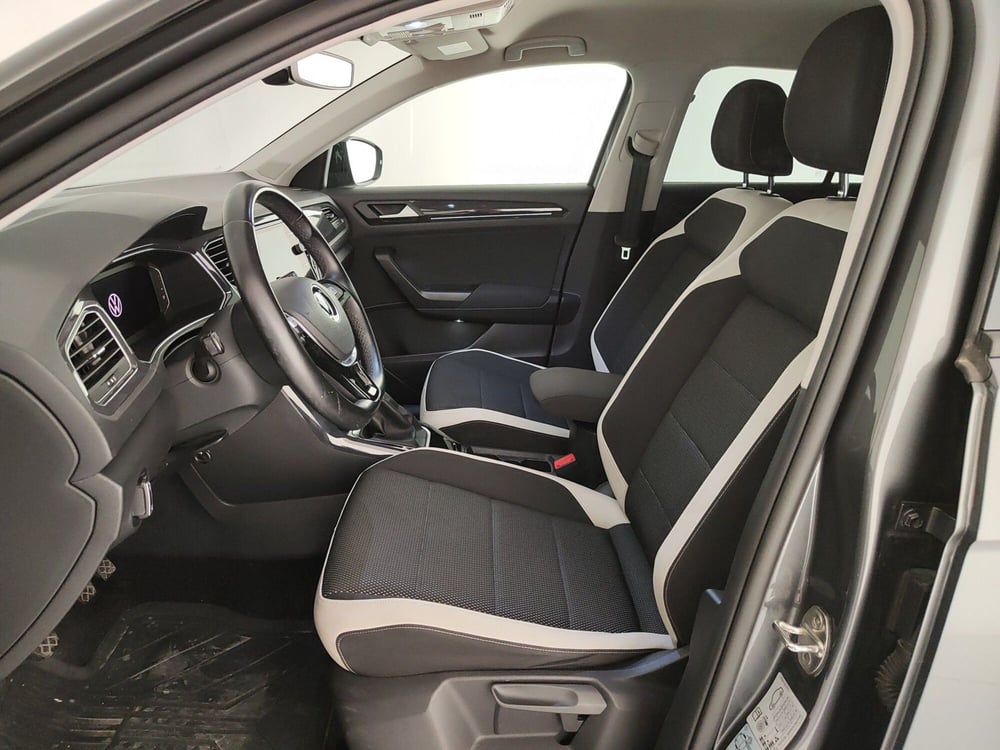Volkswagen T-Roc usata a Caserta (16)
