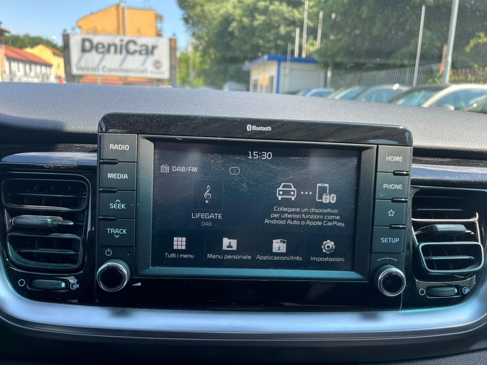 Kia Stonic usata a Milano (16)
