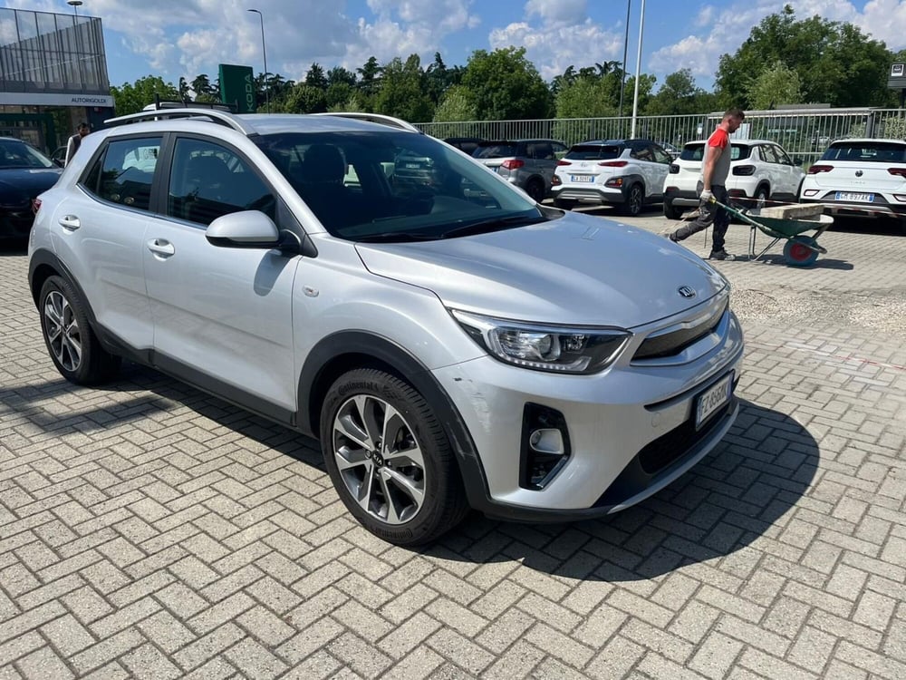 Kia Stonic usata a Milano (3)