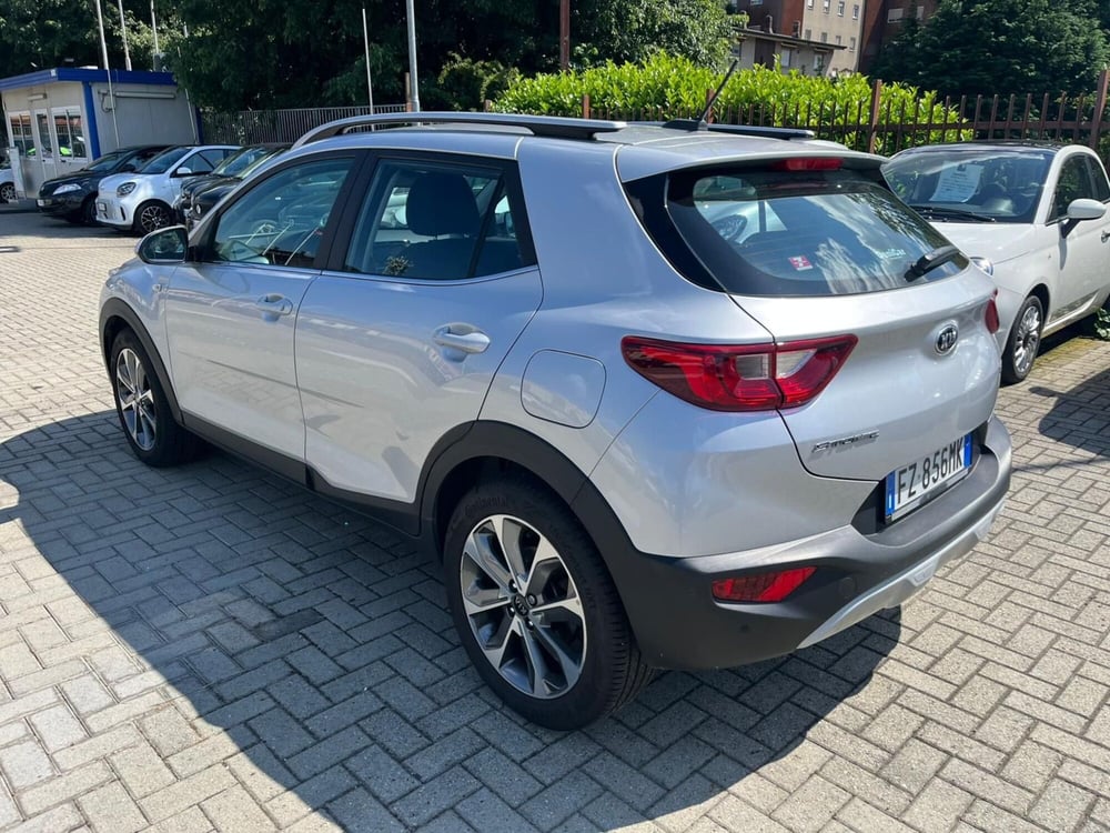 Kia Stonic usata a Milano (6)