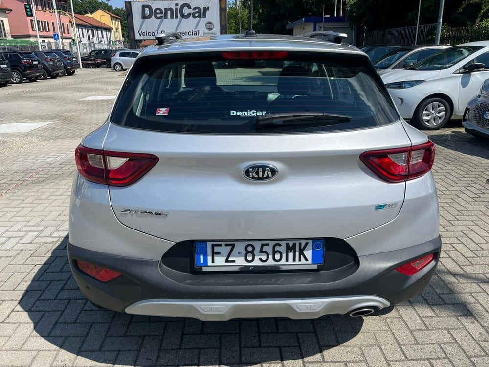Kia Stonic usata a Milano (8)
