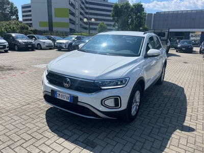 Volkswagen T-Roc 1.5 tsi Life del 2022 usata a Milano