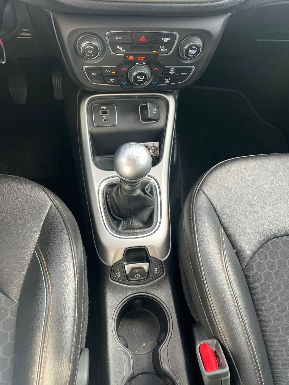 Jeep Compass usata a Milano (18)
