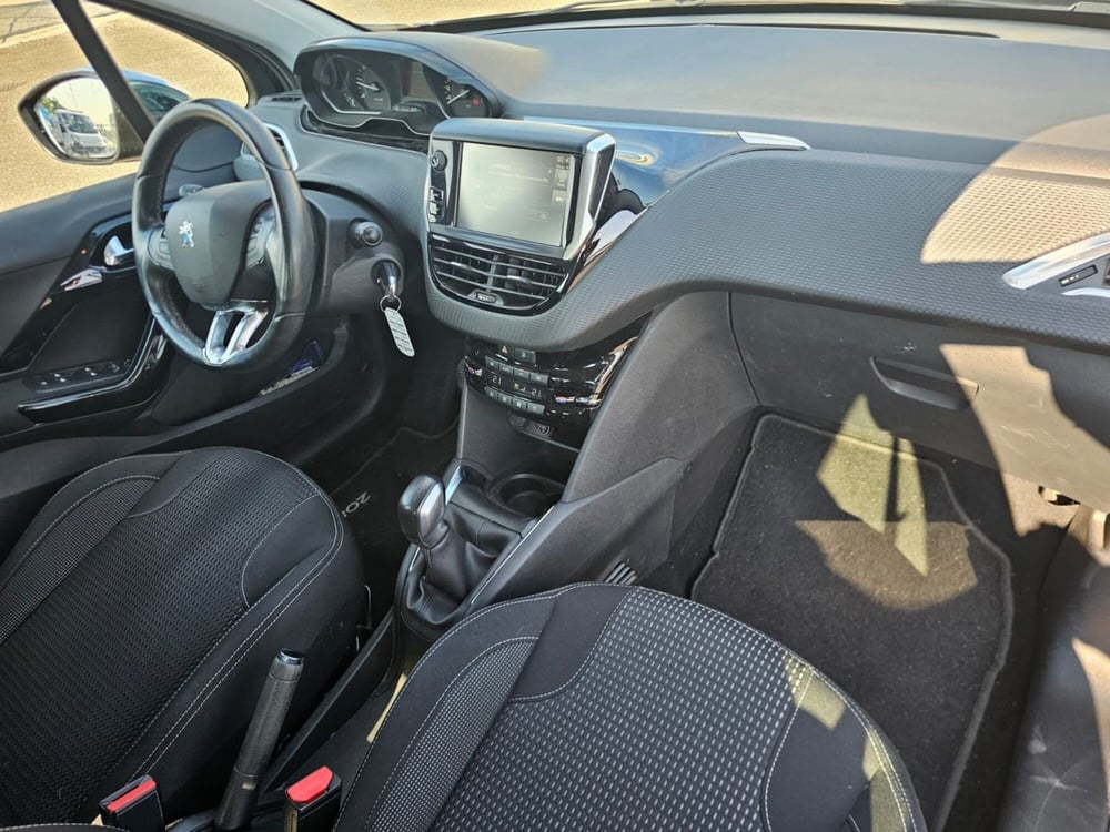 Peugeot 208 usata a Cremona (9)