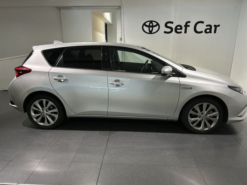 Toyota Auris usata a Milano (14)
