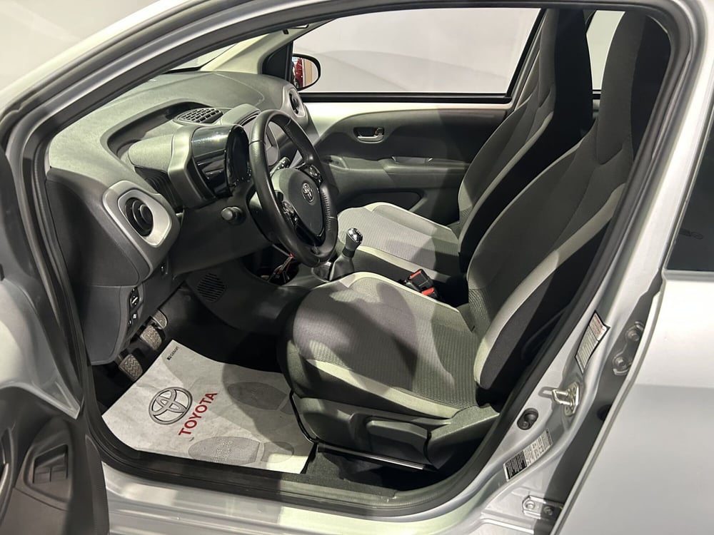 Toyota Aygo usata a Milano (12)