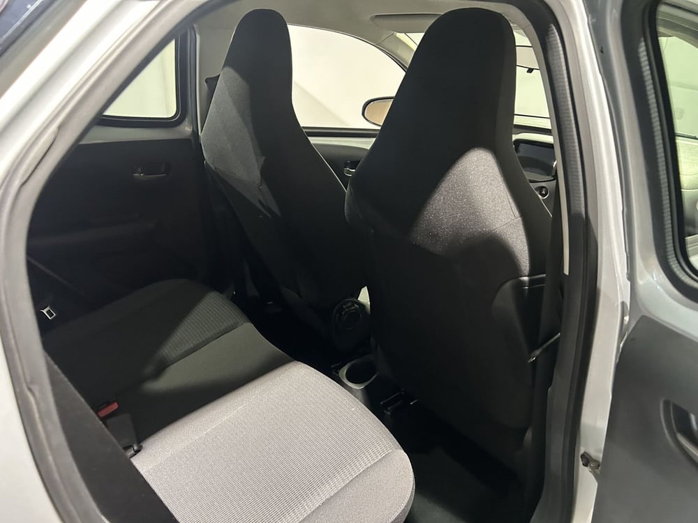 Toyota Aygo usata a Milano (8)