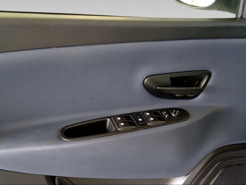 Lancia Ypsilon usata a Siena (17)