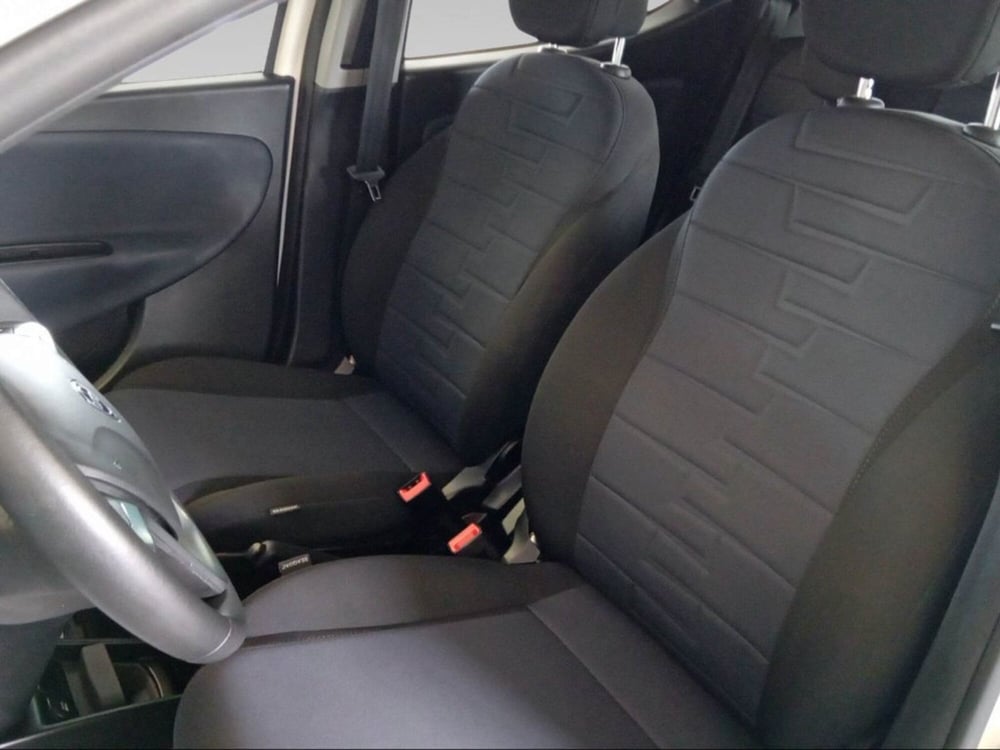 Lancia Ypsilon usata a Siena (8)
