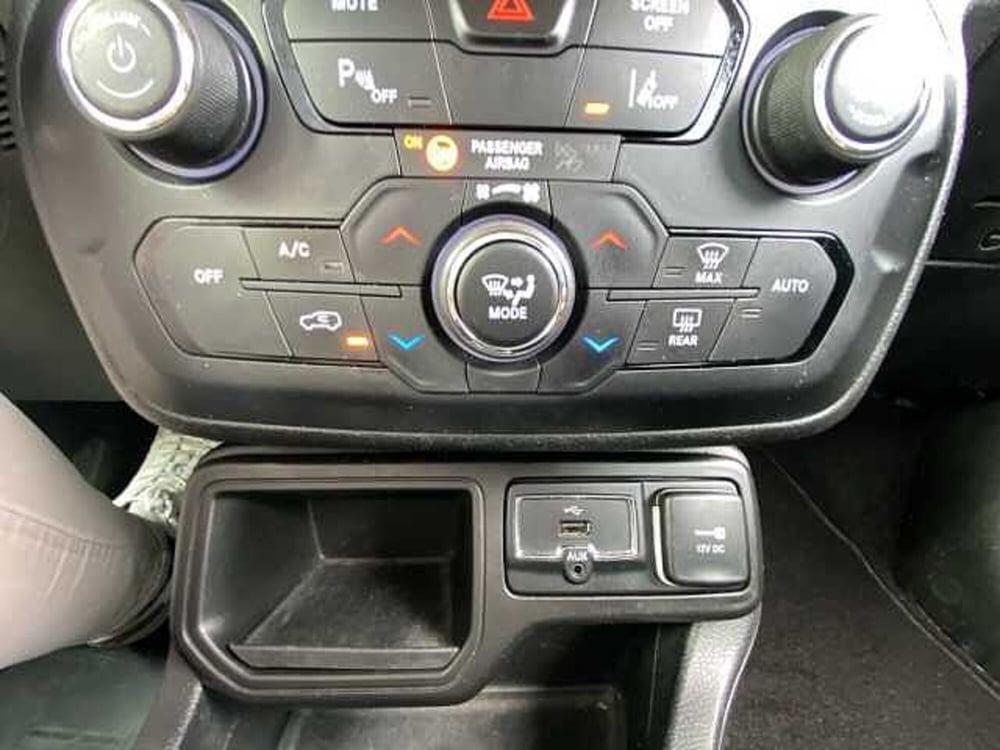 Jeep Renegade usata a Siena (11)
